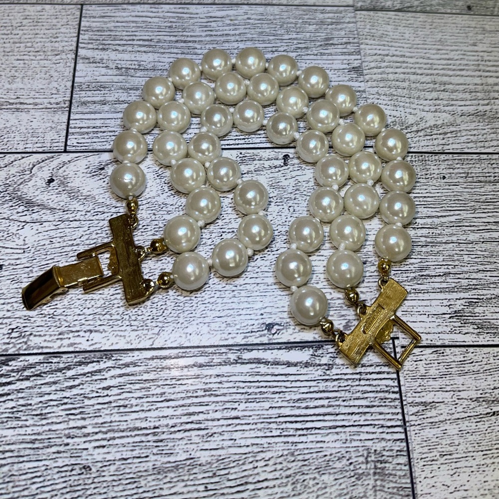Vintage Faux Pearl Bracelet• Signed - Richelieu - Picture 2 of 13